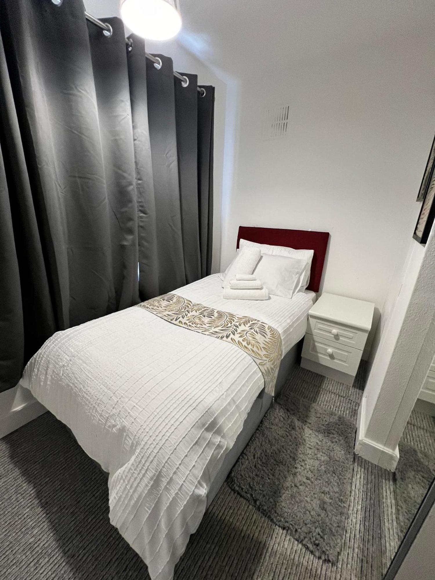 Steyn Guest Lodge High Wycombe Extérieur photo