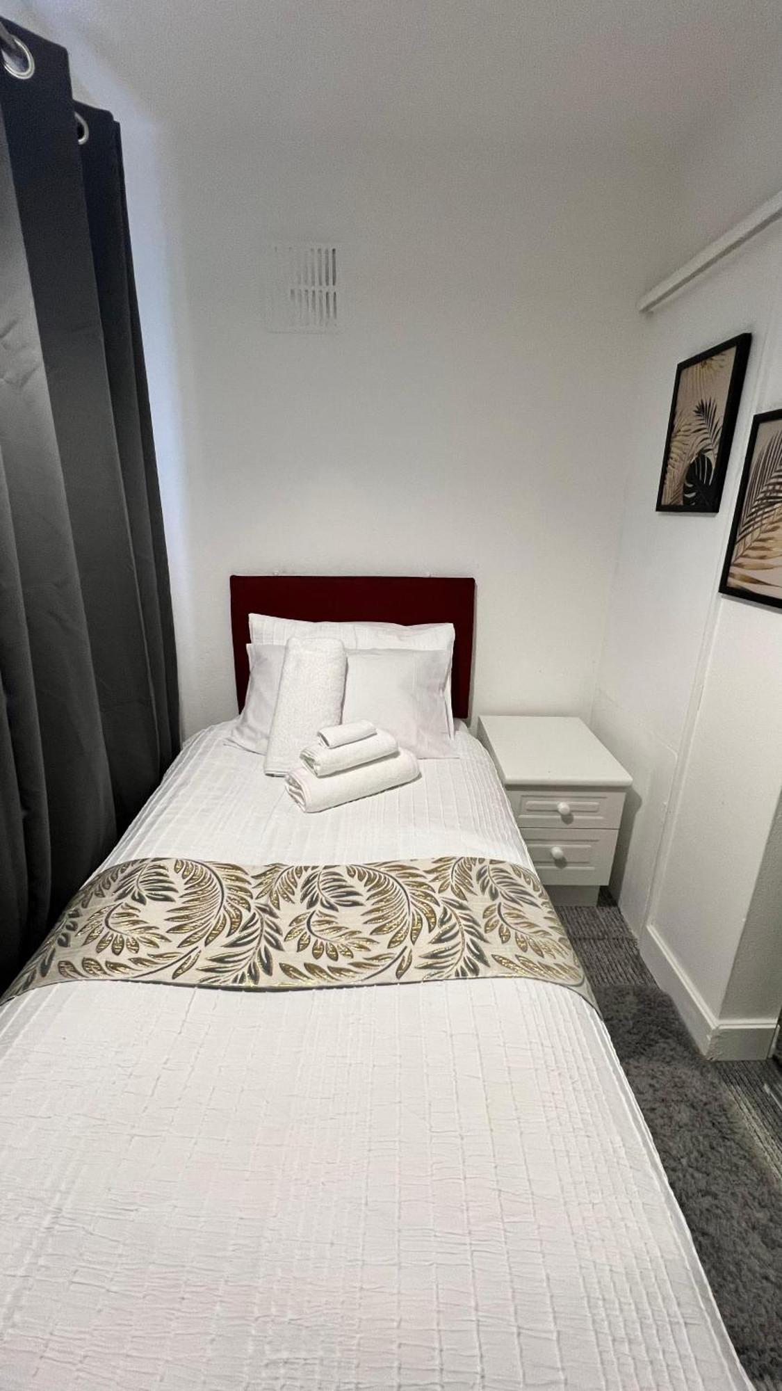 Steyn Guest Lodge High Wycombe Extérieur photo